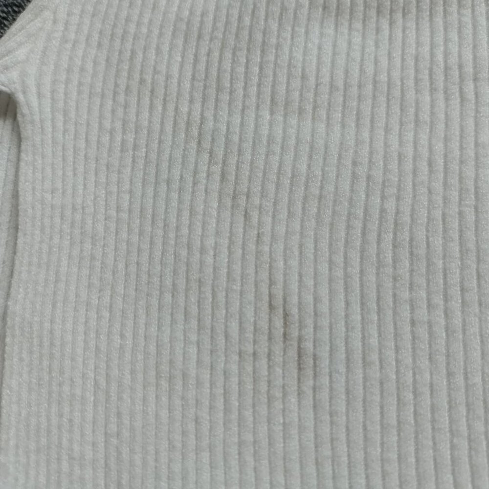 🎀Soft White Ribbed Sweater 🎀 - Picture 5 of 5